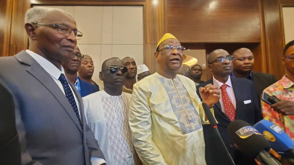 Conduite de la Transition : plusieurs acteurs politiques et de la société civile écrivent au colonel Doumbouya